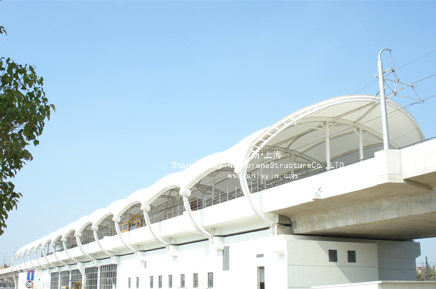膜結構施工中膜是如何安裝的呢？